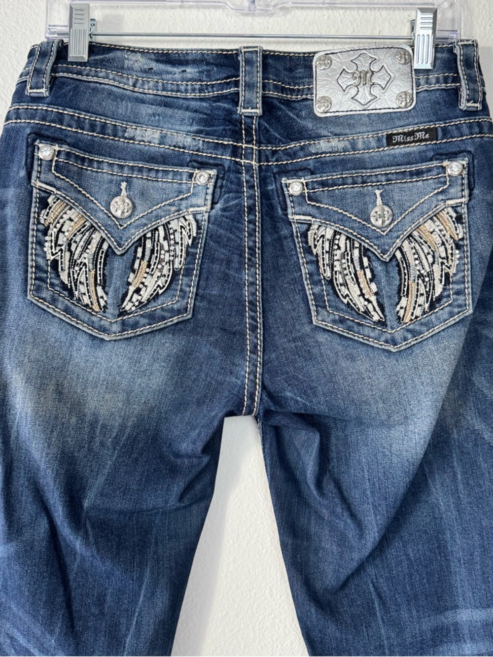 Miss Me Jeans Size 29 Mid-Rise Bootcut Embellished Wing Pocket Medium Wash Y2K